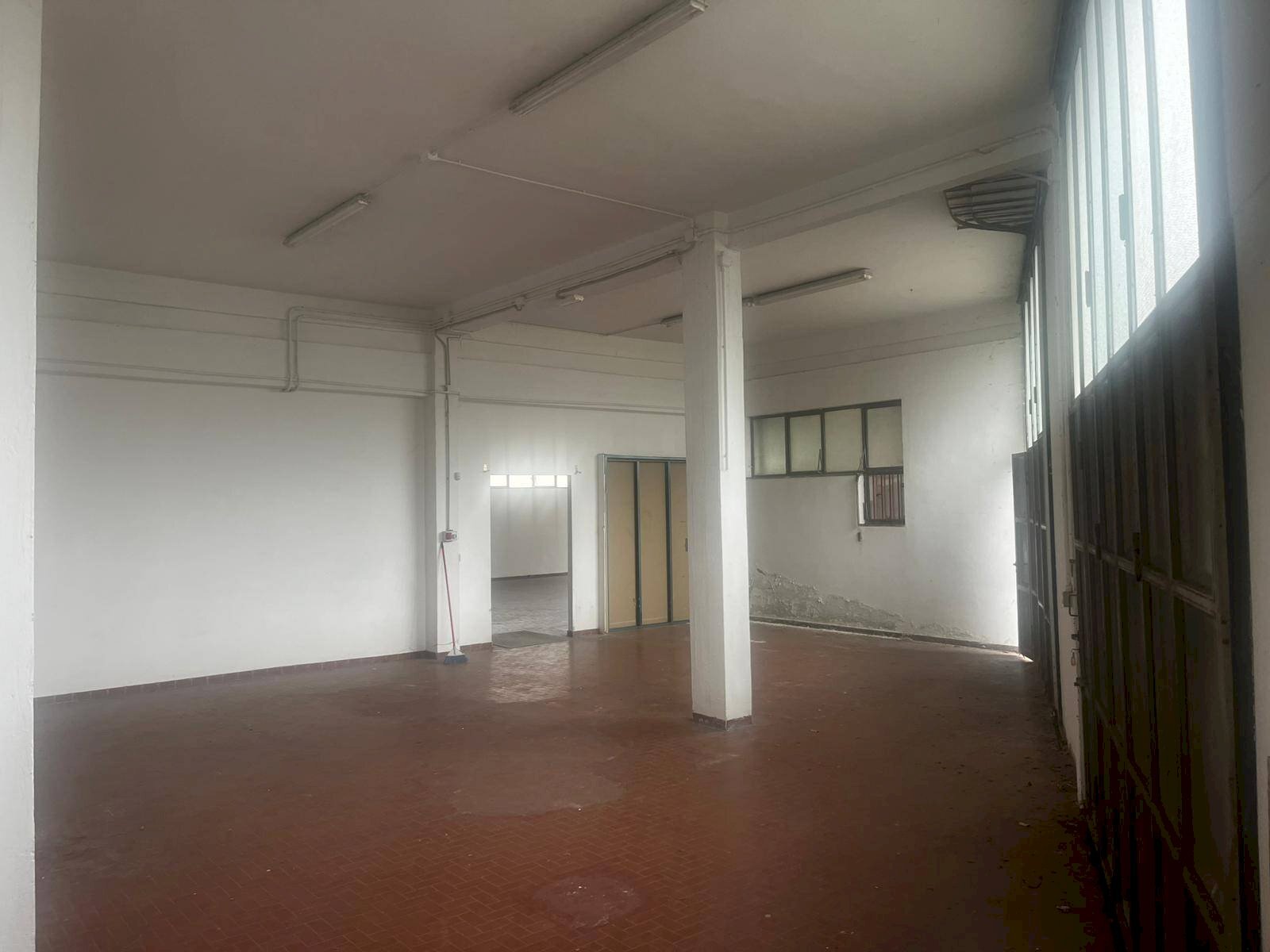 Foto 3 - Commercial Premises via nazario sauro, Cascina - photo 3