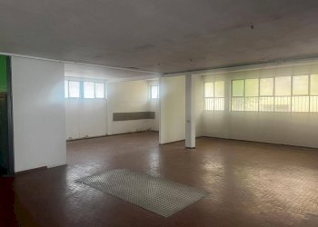 Foto 4 - Locale Commerciale via nazario sauro, Cascina - foto 4