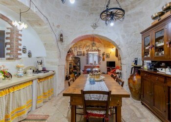Sala da pranzo - Baita Via Massafra
 
260, Martina Franca - foto 15