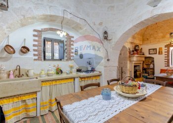 Sala da pranzo - Baita Via Massafra
 
260, Martina Franca - foto 16