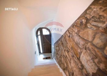 Scale - Casa indipendente VIA BOLOGNA
 
20, Castell'Azzara - foto 12