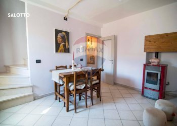 Sala da pranzo - Casa indipendente VIA BOLOGNA
 
20, Castell'Azzara - foto 15