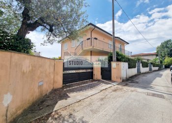 Foto 1 - Villa Via Masaccio
 
25, Camaiore - foto 1