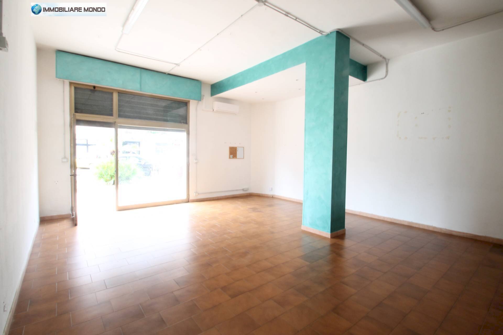 Foto 1 - Locale Commerciale Via India, Termoli - foto 1