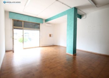 Foto 1 - Locale Commerciale Via India, Termoli - foto 1