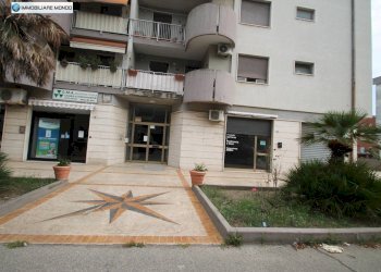 Foto 18 - Locale Commerciale Via India, Termoli - foto 17