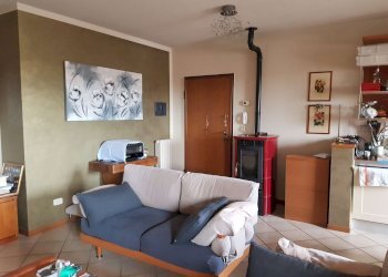 zona giorno - Trilocale via Vittoria, Salvirola - foto 4