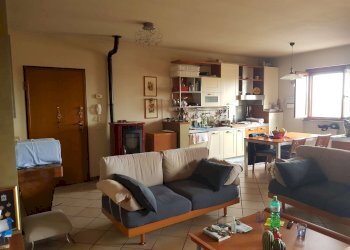 zona giorno - Trilocale via Vittoria, Salvirola - foto 8