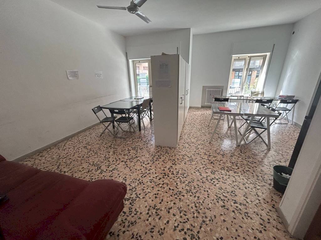 Salone - Apartment via Cardinale Marcello Mimmi, 15, Bari - photo 3