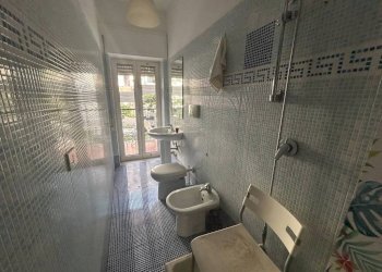 Bagno - Appartamento via Cardinale Marcello Mimmi, 15, Bari - foto 13