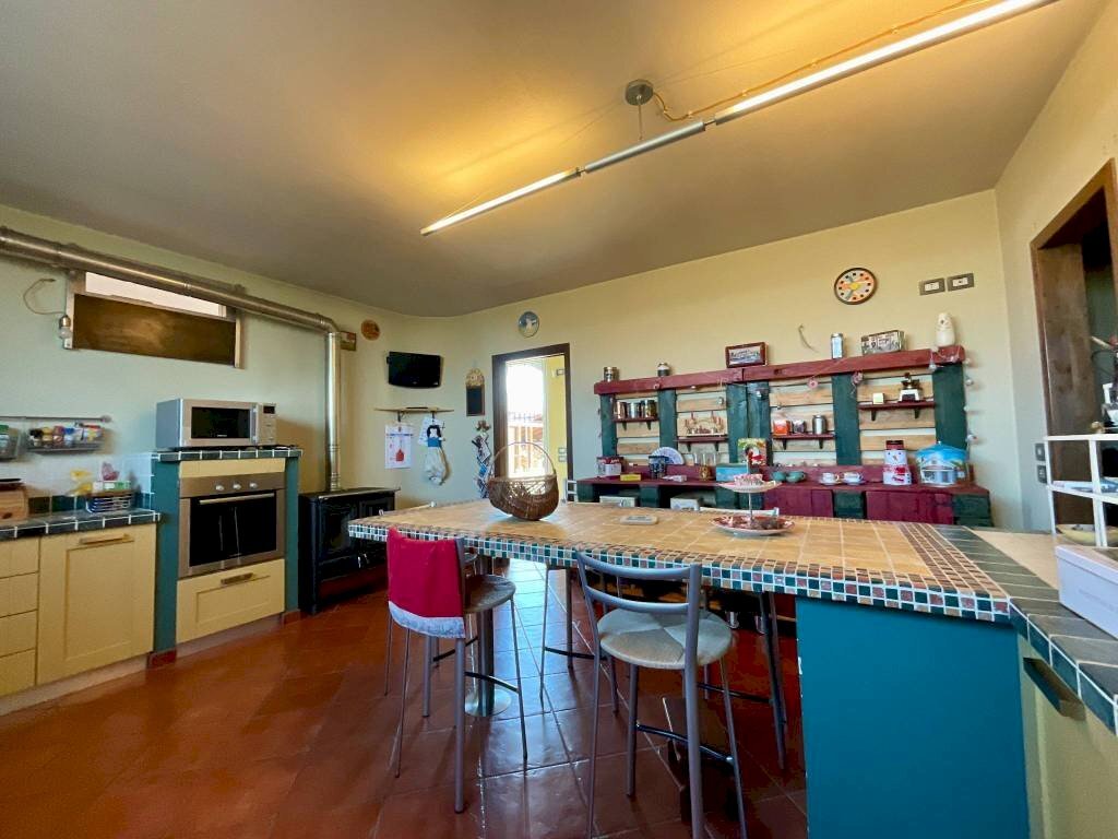 Salone - Villa via Castelletto, 23, hamlet Castelletto di Busca, Busca - photo 2