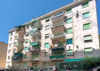 Facciata - Trilocale viale alla Pineta, 6, Genova (zona Pegli) - foto 20