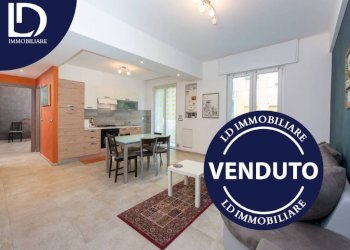 Salone - Trilocale viale alla Pineta, 6, Genova (zona Pegli) - foto 1