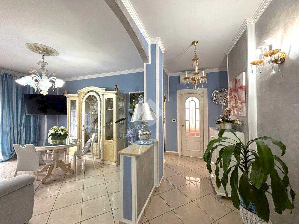 Four-room apartment Via paolo borsellino, Front - photo 3