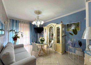 Quadrilocale Via paolo borsellino, Front - foto 2