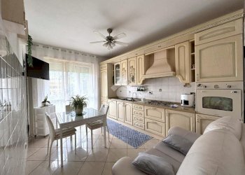 Quadrilocale Via paolo borsellino, Front - foto 5