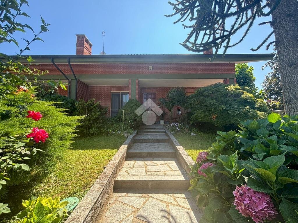 Portion of a house Via dei salici, None - photo 2