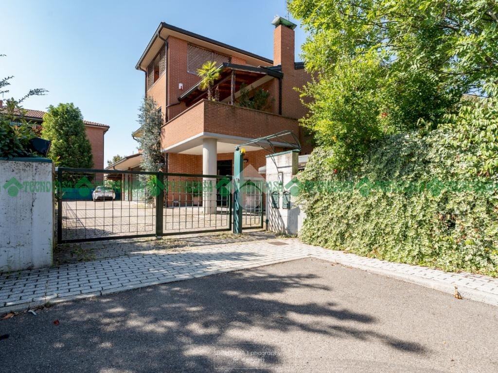 Portion of a house Via Ugo La Malfa, Castelfranco Emilia - photo 1