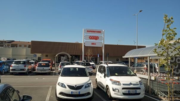 Locale Commerciale Via Senatore Giovanni Sartori, 9, Bra - foto 3