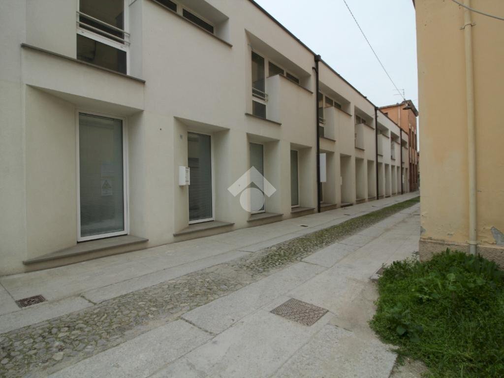 Stable - Palace Via Emilia Est, Parma (neighborhood San Lazzaro) - photo 3
