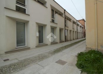 Stable - Palace Via Emilia Est, Parma (neighborhood San Lazzaro) - photo 3