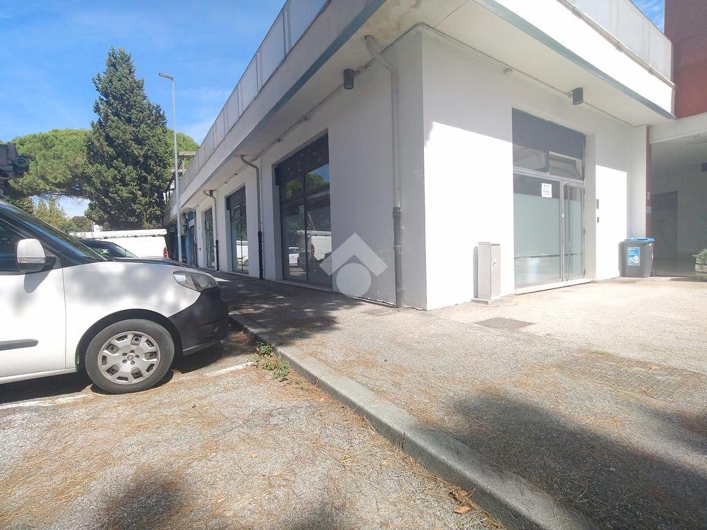 Negozio via Lago di Como, Ravenna (zona Teodorico) - foto 2