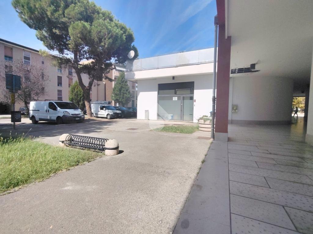 Negozio via Lago di Como, Ravenna (zona Teodorico) - foto 3