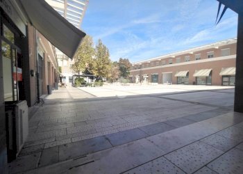 Negozio via Lago di Como, Ravenna (zona Teodorico) - foto 31