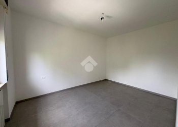 Two-room apartment Via Giuseppe Verdi, Senago - photo 12