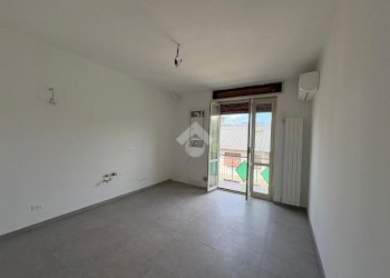 Two-room apartment Via Giuseppe Verdi, Senago - photo 16