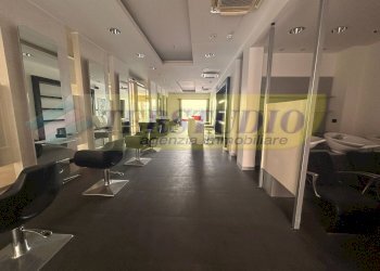 Foto 1 - Office Via Papa Giovanni XXIII
 
snc, Capriate San Gervasio - photo 1