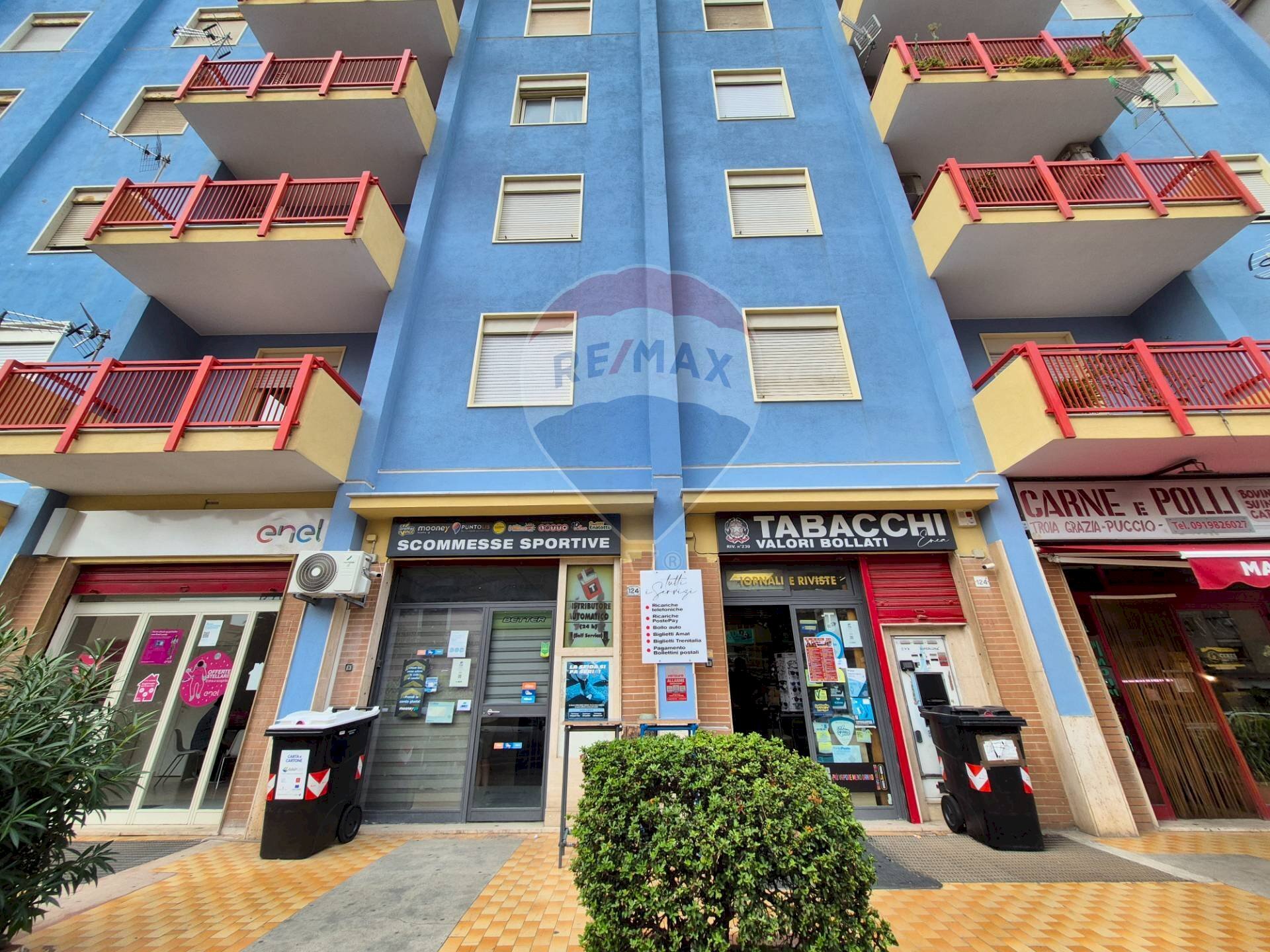 Edificio all\'aperto - Attività Commerciale Via Sferracavallo
 
124, Palermo - foto 1