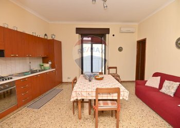 Sala da pranzo - Casa semi indipendente Via Infermeria
 
54, Caltagirone - foto 5