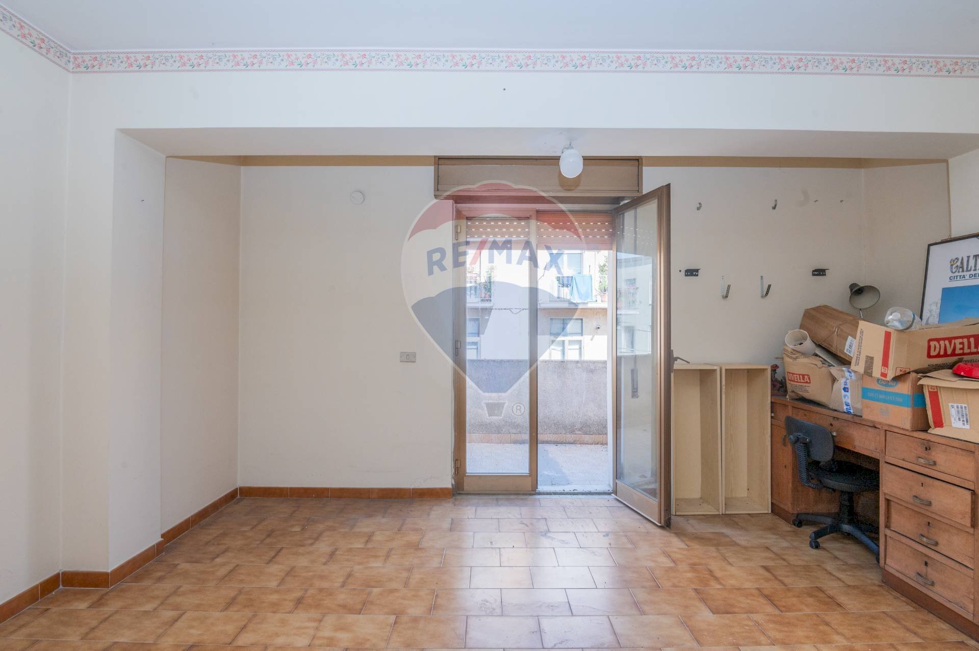 Stanza vuota - Bilocale Via Escuriales
 
67, Caltagirone - foto 1