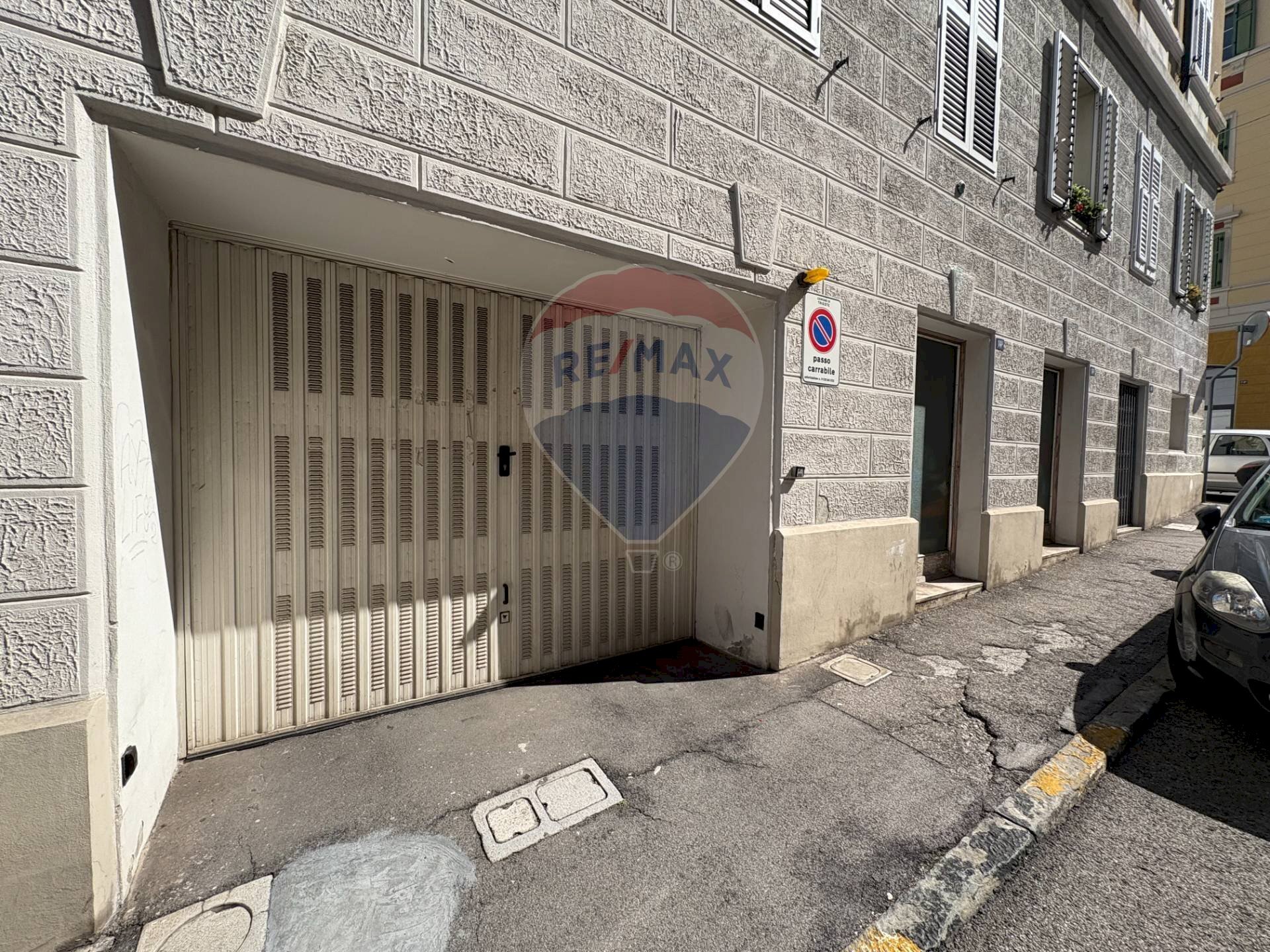 Edificio all\'aperto - Box via Vecellio
 
14, Trieste - foto 1