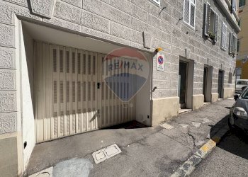 Edificio all\'aperto - Box via Vecellio
 
14, Trieste - foto 1