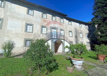 Edificio all\'aperto - Villa Pescaglia - foto 2