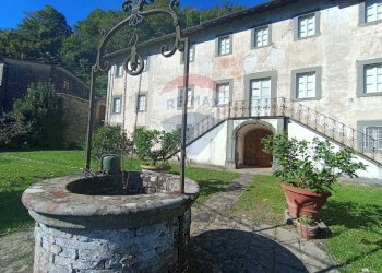 Edificio all\'aperto - Villa Pescaglia - foto 4