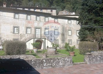 Edificio all\'aperto - Villa Pescaglia - foto 7