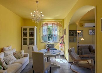 Soggiorno - Appartamento Barga - foto 8