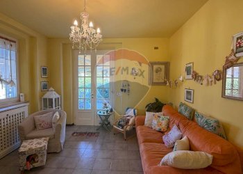 Soggiorno - Appartamento Barga - foto 11