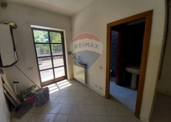 angolazione parte retro - Locale Commerciale Viale Roma
9, Bagni di Lucca - foto 13