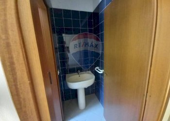 Bagno - Locale Commerciale Viale Roma
9, Bagni di Lucca - foto 15