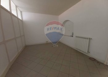 salone centrale 2 - Locale Commerciale Viale Roma
9, Bagni di Lucca - foto 11