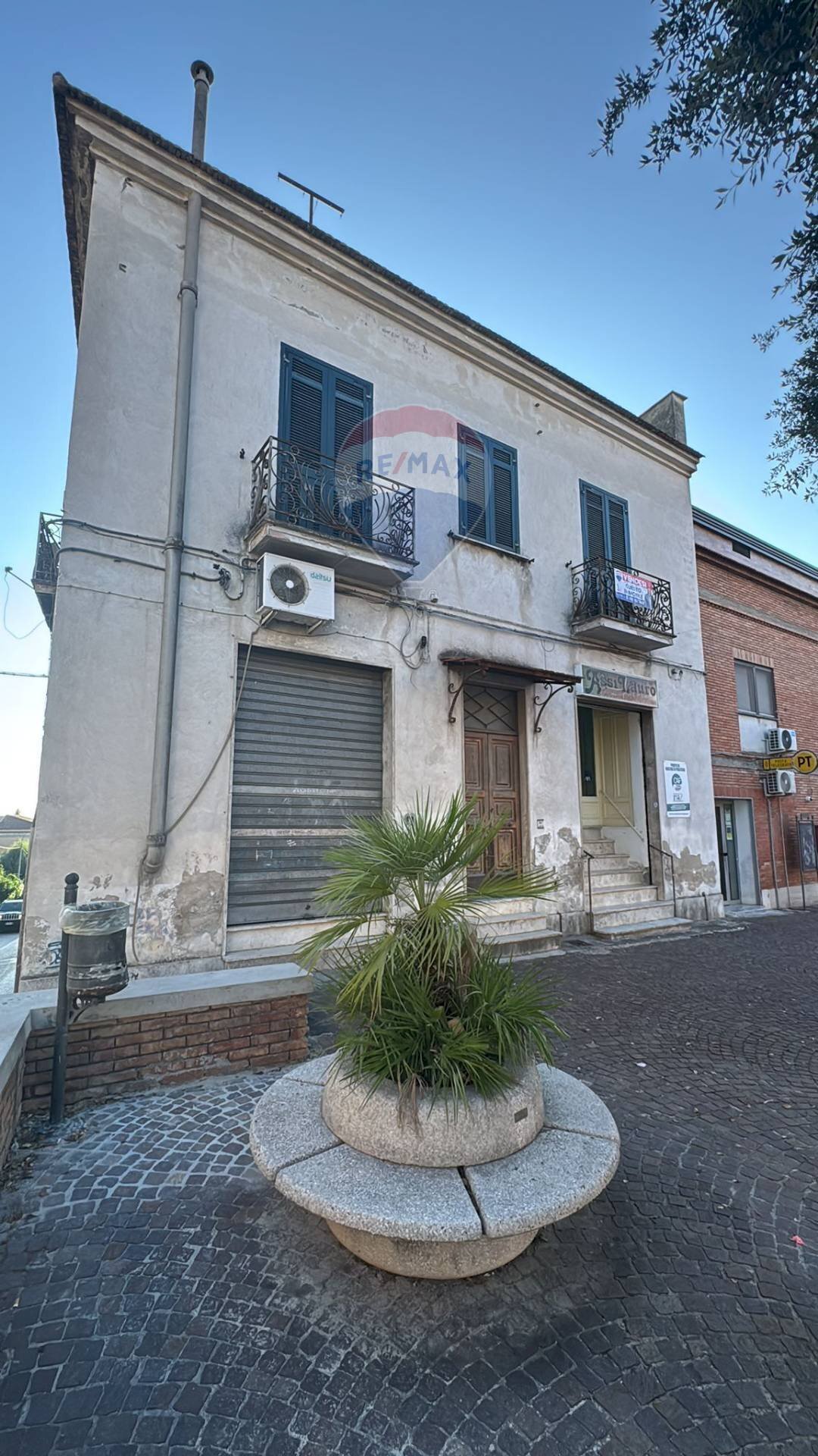 Casa all\'aperto - Casa semi indipendente Piazza Roma
 
Snc, Sessa Aurunca - foto 1