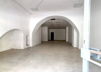 Foto 5 - Locale Commerciale VIA VITTORIO VENETO
 
64, Lucera - foto 5