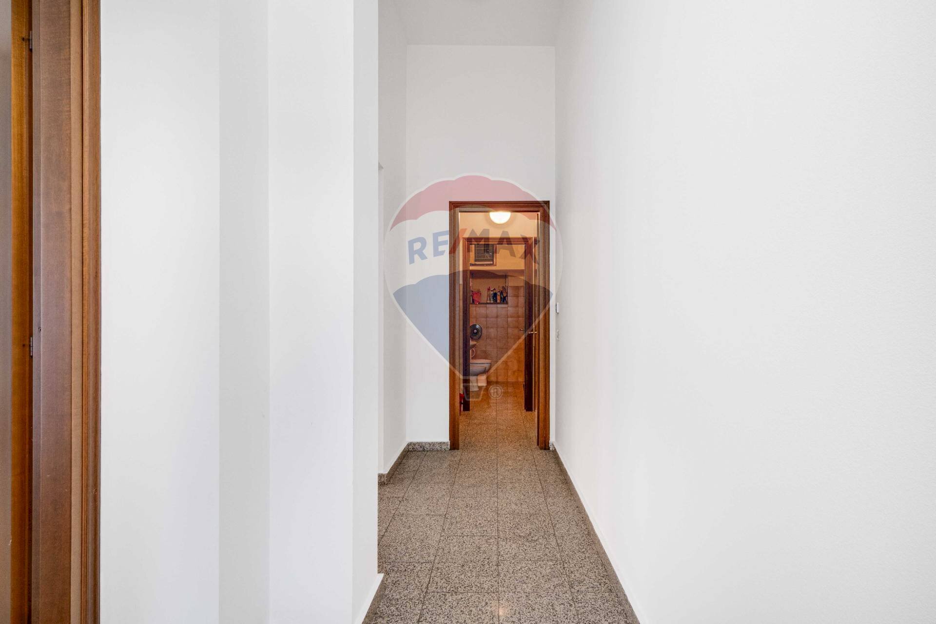 Hall / corridoio - Office San Giusto
 
1, Busto Arsizio - photo 3