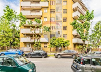 Edificio all\'aperto - Trilocale CASTELFIDARDO
 
32, Busto Arsizio - foto 7