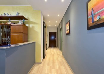 Corridoio - Three-room apartment VIALE FRATELLI CASIRAGHI
325, Sesto San Giovanni - photo 5