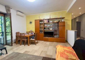 Soggiorno - Three-room apartment VIALE FRATELLI CASIRAGHI
325, Sesto San Giovanni - photo 37